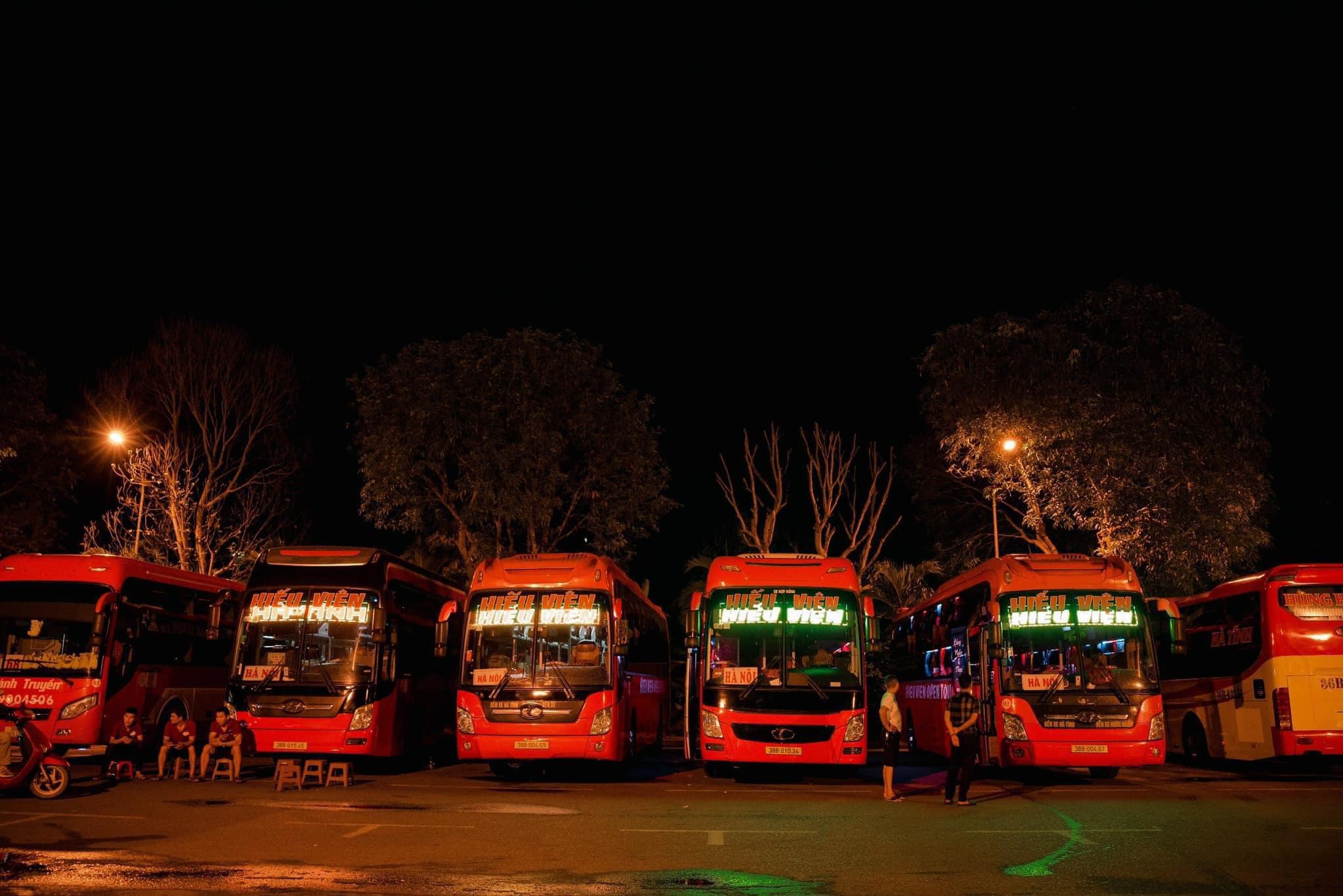 Nhà xe Hiếu Viện